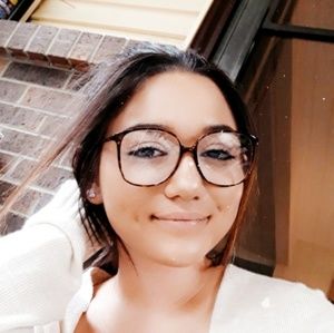 Meet your Posher, Alessandra